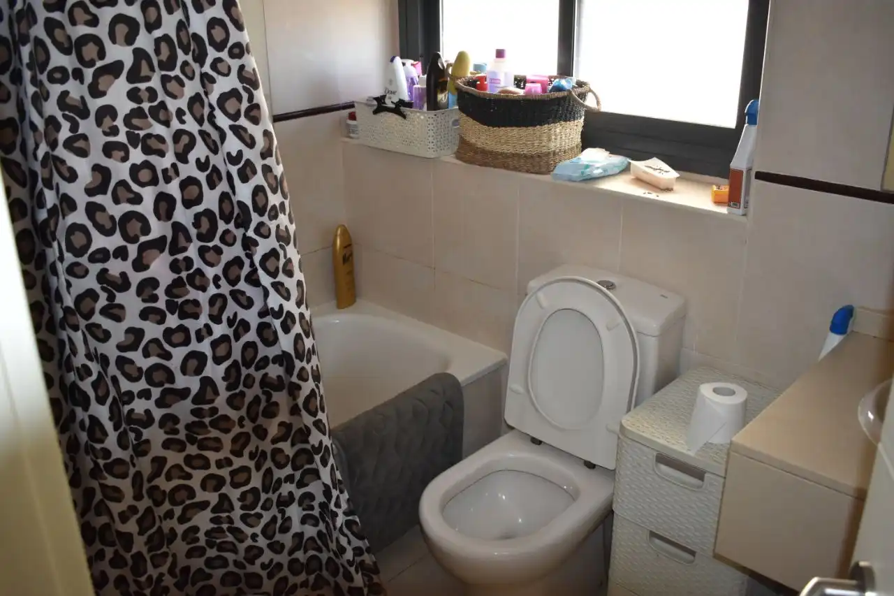 Baño de Apartamento en venta en Benidorm con Terraza