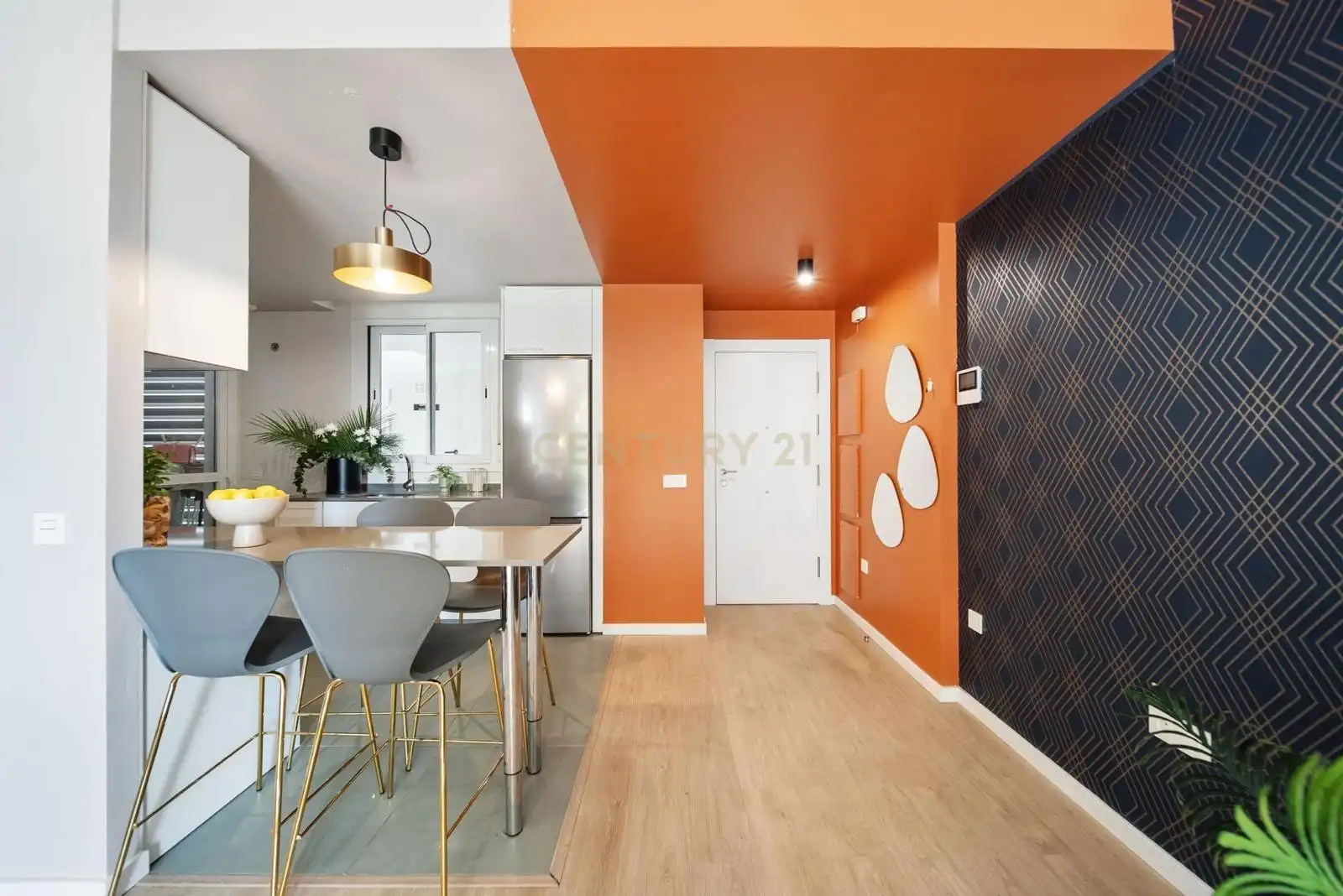 Menjador de Apartament en venda en Marbella amb Aire condicionat, Traster i Piscina