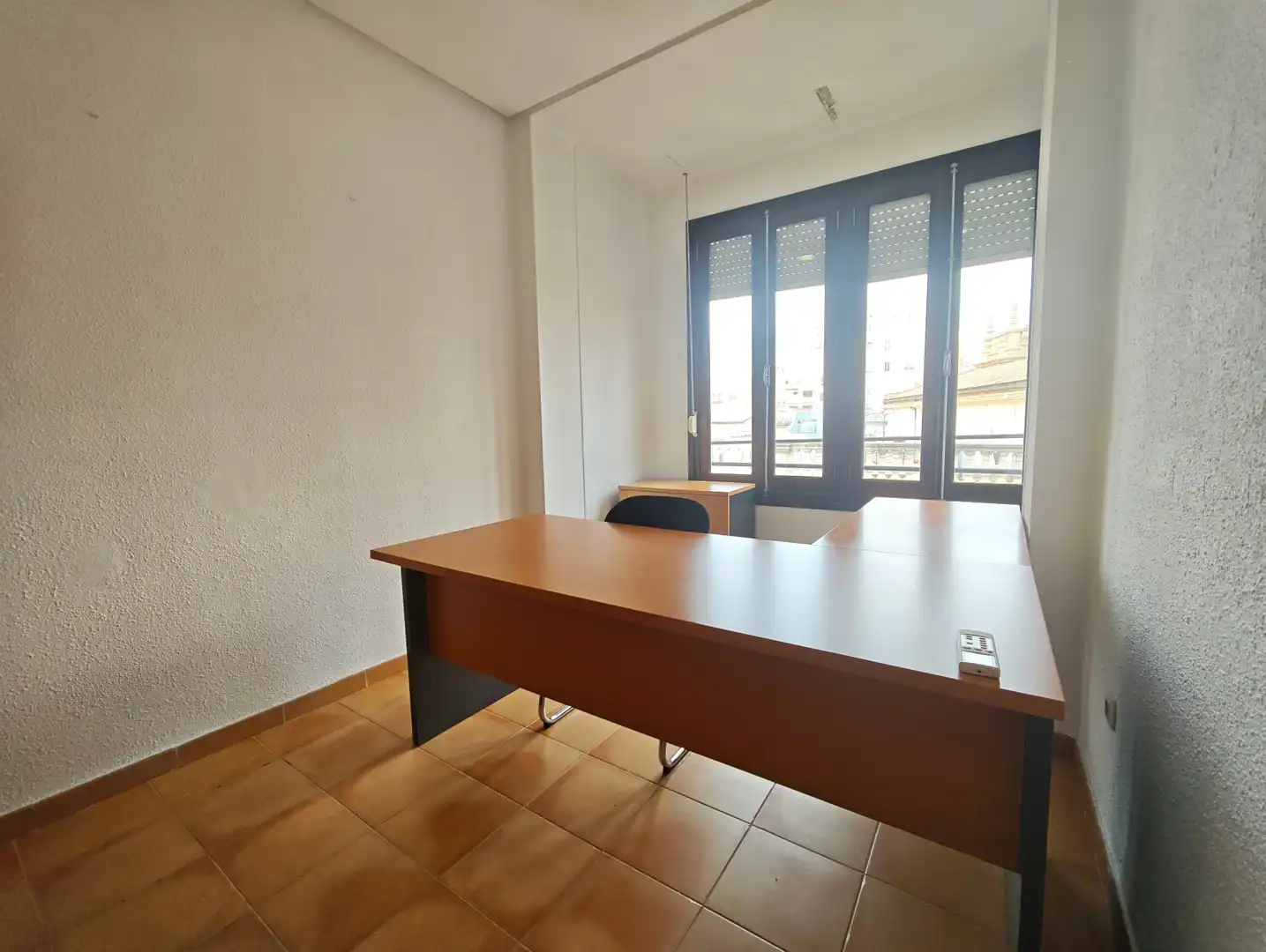 Oficina de alquiler en Ciutat Vella 