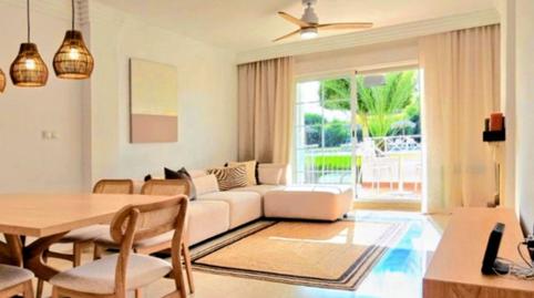 Foto 5 de Pis en venda a Avenida de la Alcudia, 91, Bahía de Marbella, Málaga