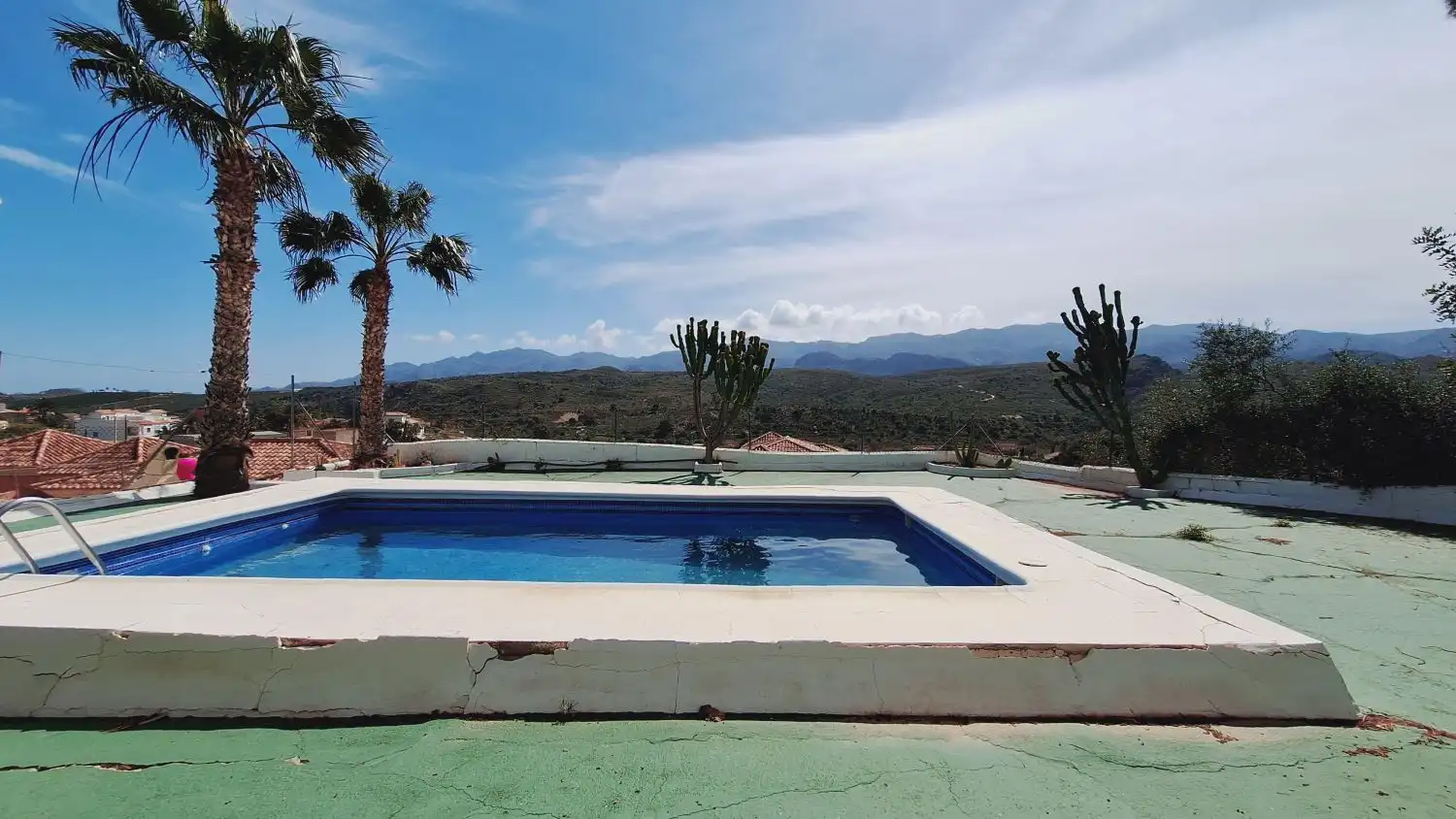 Piscina de Casa o xalet en venda en Los Gallardos amb Aire condicionat