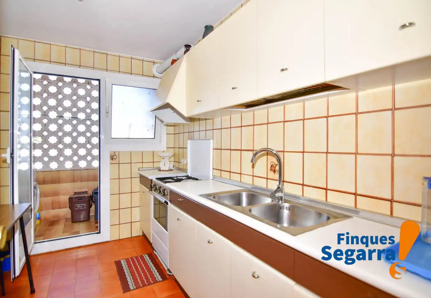 Kitchen of Flat for sale in El Vendrell  with Terrace and Furnished