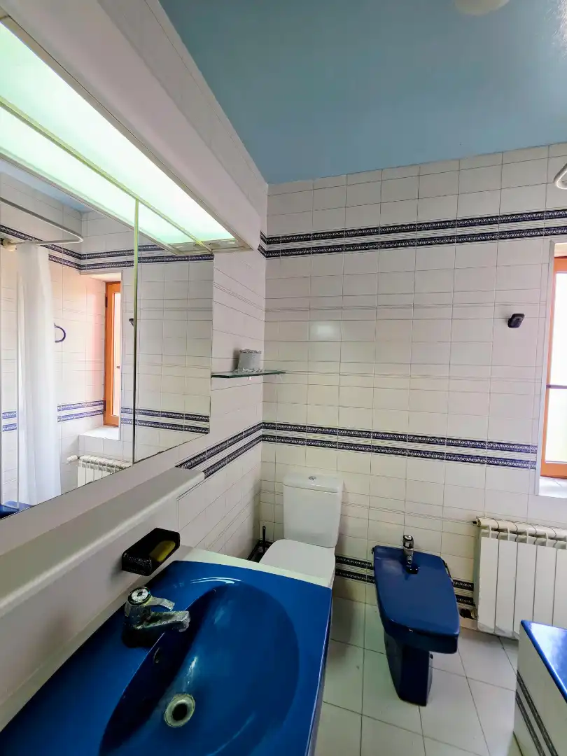 Baño de Casa o chalet en venta en Sant Cugat Sesgarrigues con Calefacción, Terraza y Amueblado
