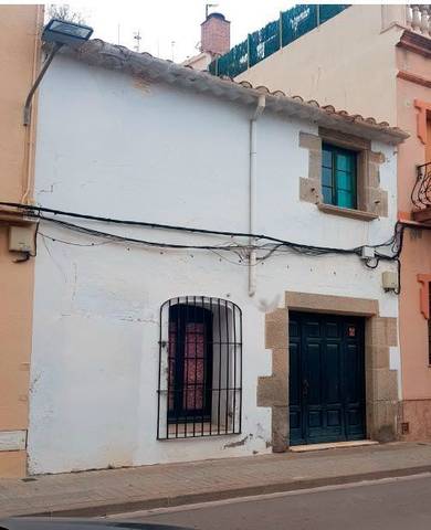 Casa adosada en Venta en Centre - Nucli Antic