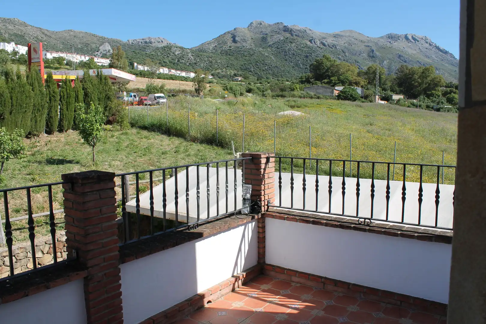 Terrassa de Casa o xalet en venda en Cortes de la Frontera amb Aire condicionat, Calefacció i Terrassa