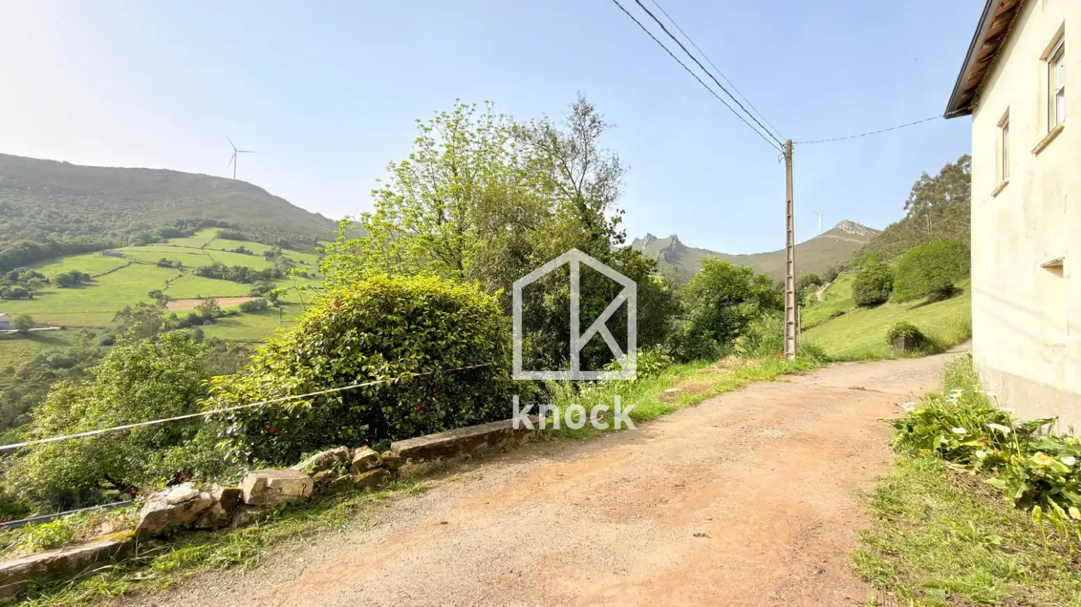 Casa o xalet en venda en Valdés - Luarca amb Calefacció i Jardí privat