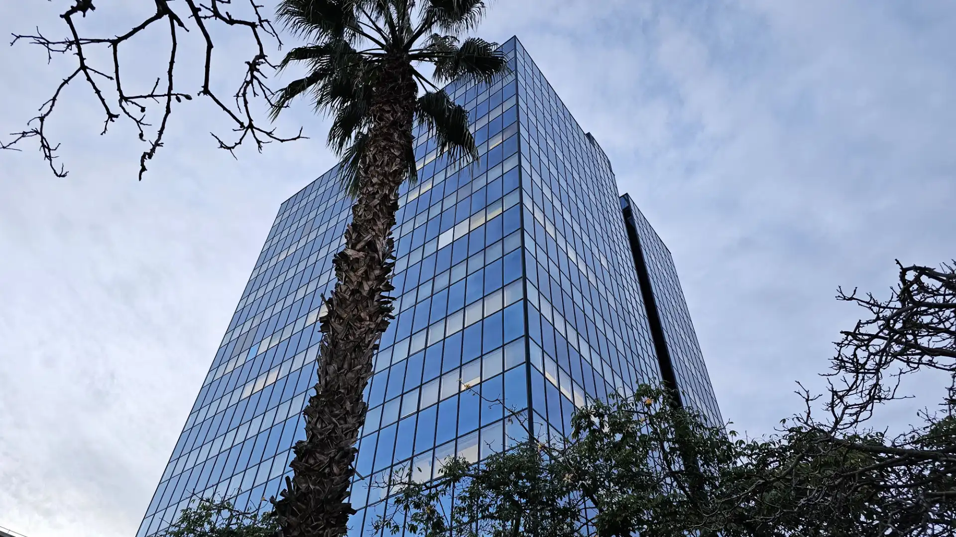 Außenansicht von Büro zur Miete in Barcelona mit Klimaanlage, Heizung und Alarm