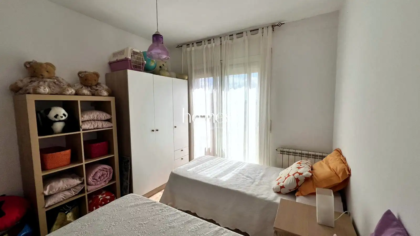 Habitación de Casa adosada en venta en La Granada con Calefacción y Terraza