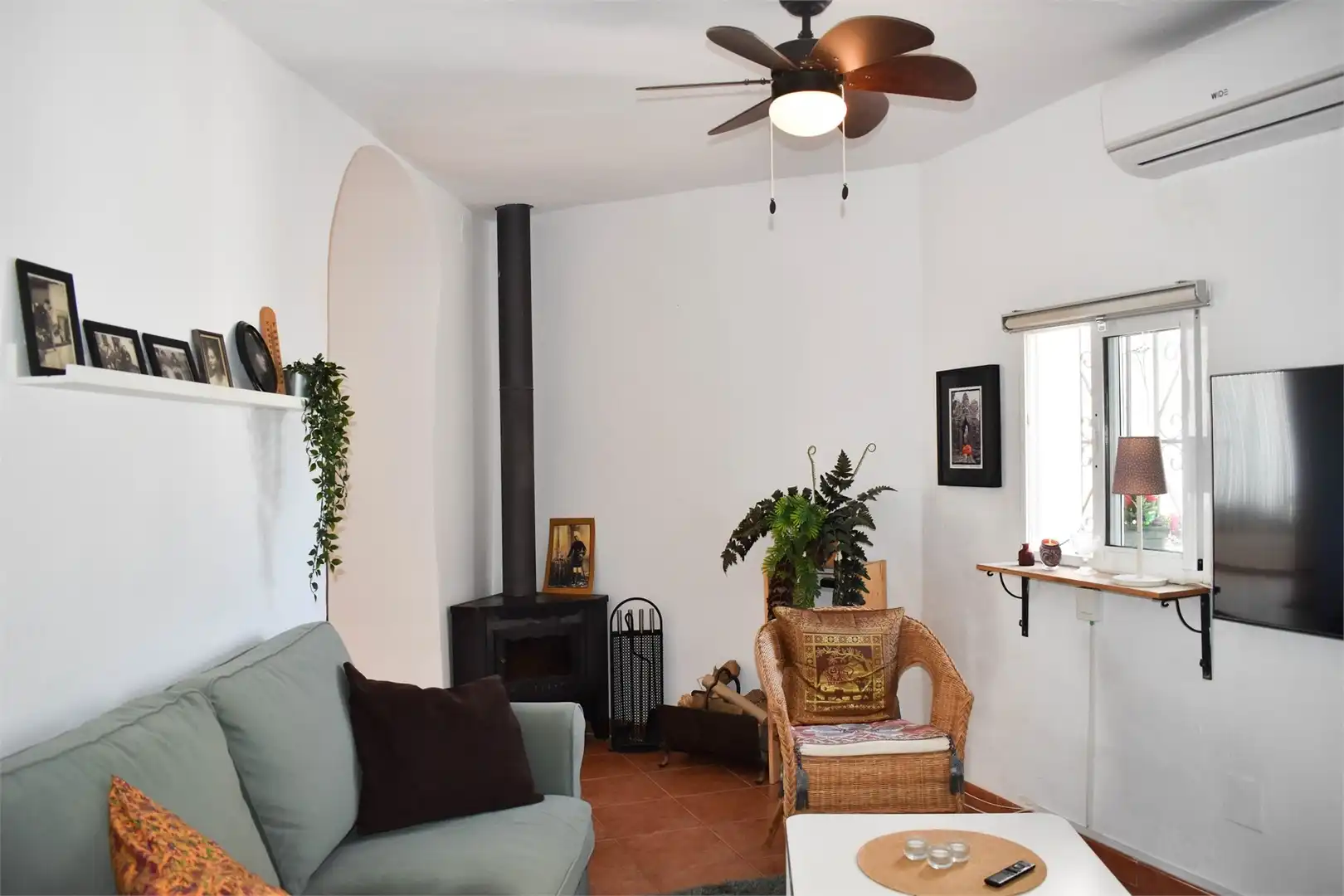 Sala de estar de Casa o chalet en venta en Iznate con Amueblado