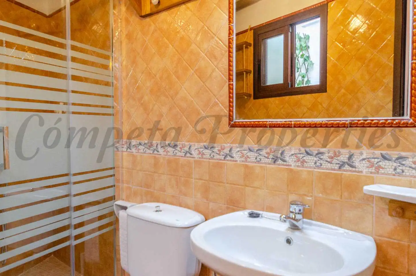Bany de Casa o xalet en venda en Arenas amb Moblat, Forn i Microones