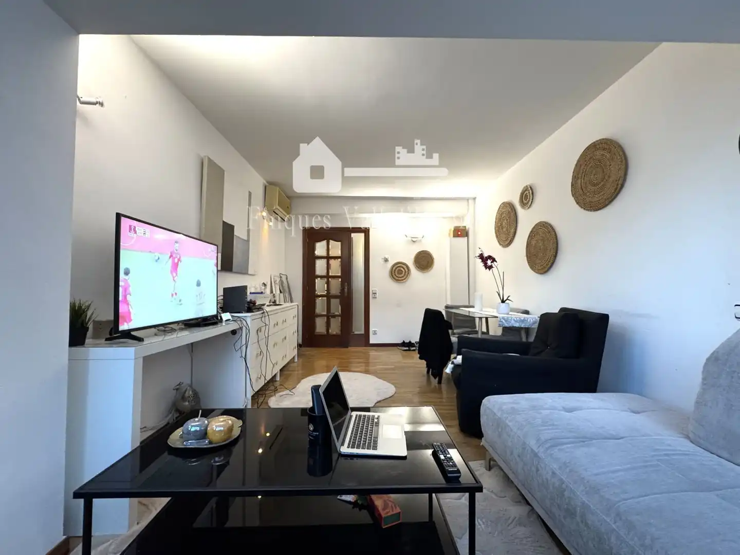 Sala d'estar de Pis en venda en Barcelona amb Aire condicionat, Calefacció i Terrassa