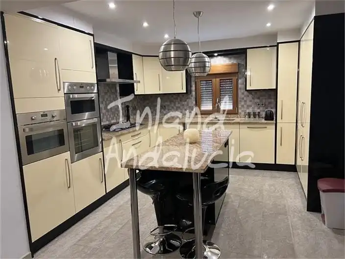 Cocina de Casa adosada en venta en Alcalá la Real con Terraza y Internet