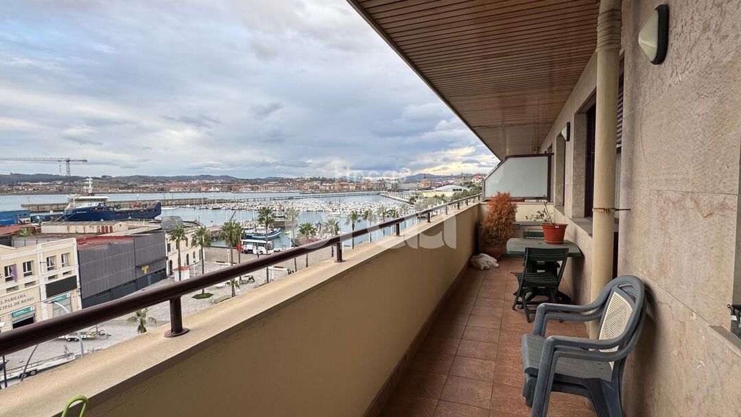 Terrassa de Pis en venda en Santurtzi  amb Calefacció, Terrassa i Moblat