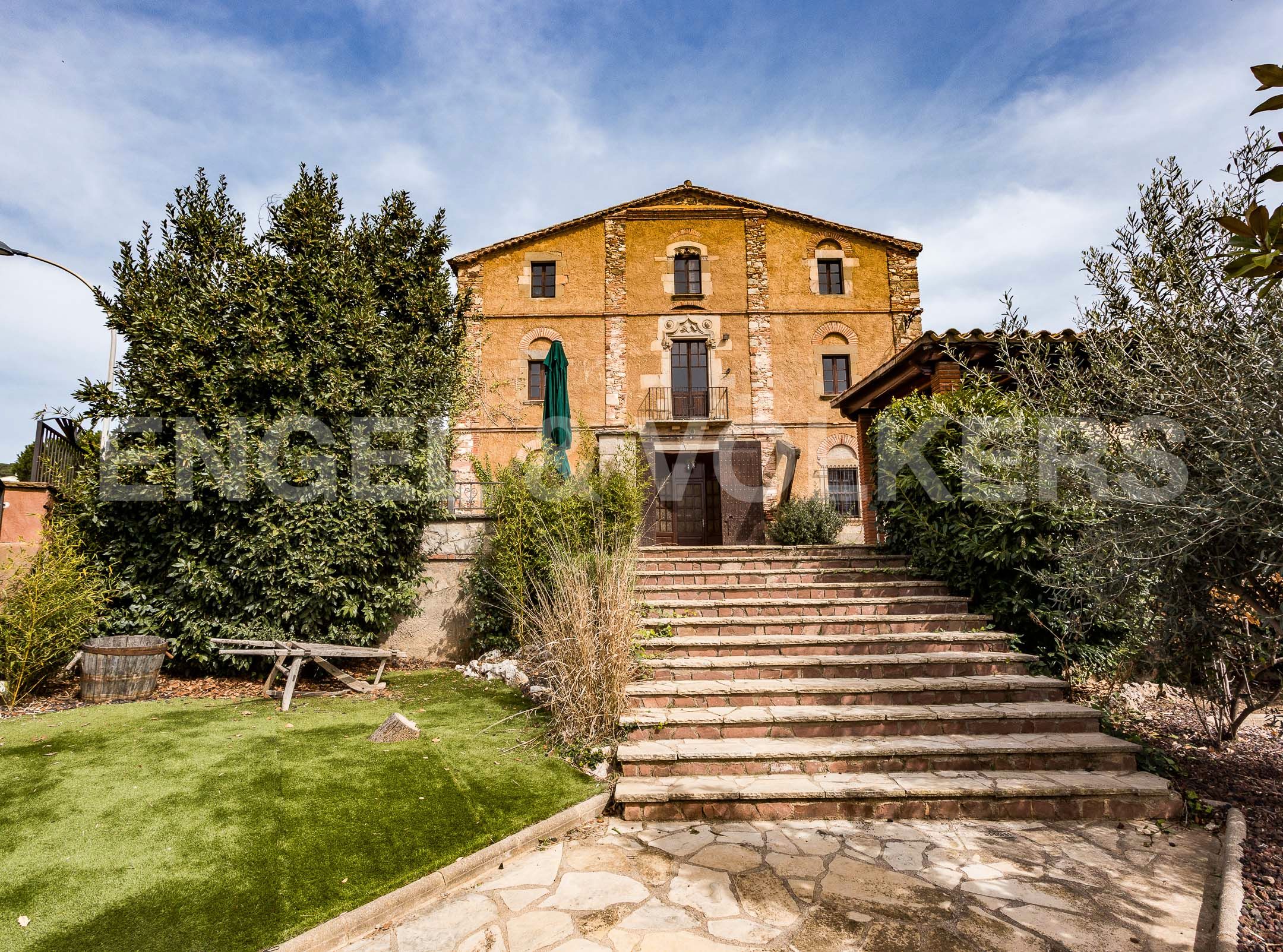 Exterior view of Country house for sale in Bigues i Riells  with Air Conditioner, Heating and Private garden