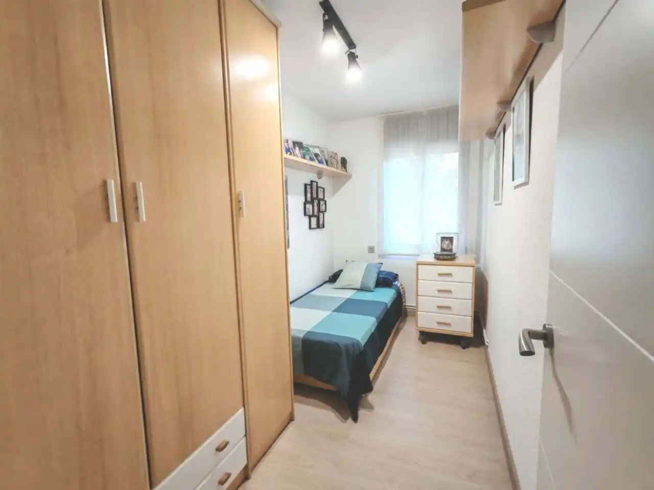 Schlafzimmer von Wohnung zum Verkauf in Badalona mit Klimaanlage, Heizung und Parkett