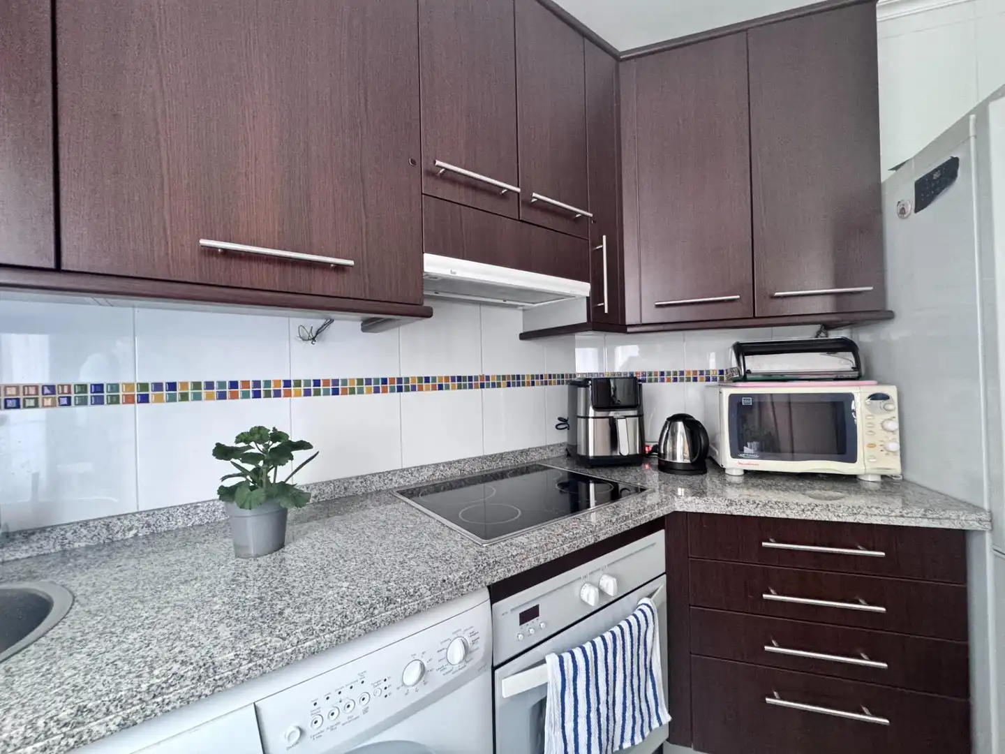 Cocina de Estudio de alquiler en Oviedo  con Calefacción y Amueblado