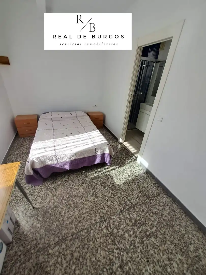 Habitación de Piso de alquiler en Valladolid con Calefacción, Terraza y Amueblado