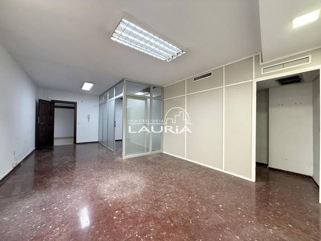 Oficina en Alquiler en Del Ayuntamiento en Sant Francesc