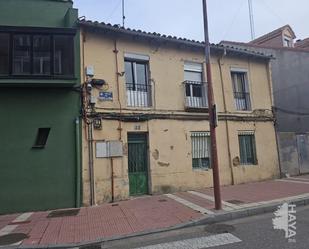 Vista exterior de Pis en venda en Valladolid Capital