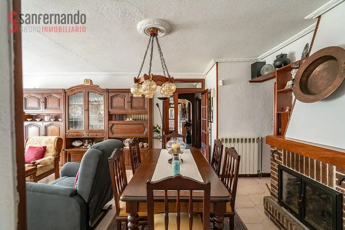 Esszimmer von Haus oder Chalet zum Verkauf in Torrelavega  mit Heizung, Privatgarten und Terrasse