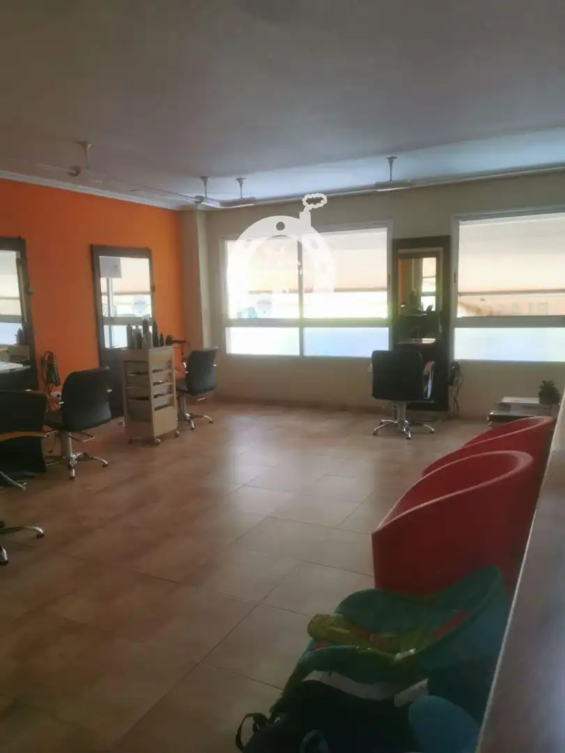 Local en venta en Elche / Elx con Aire acondicionado
