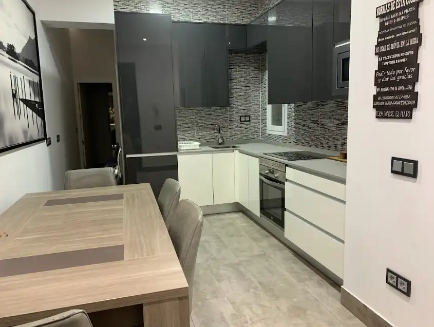 Flat for rent in Calle de la Santísima Trinidad, Trafalgar