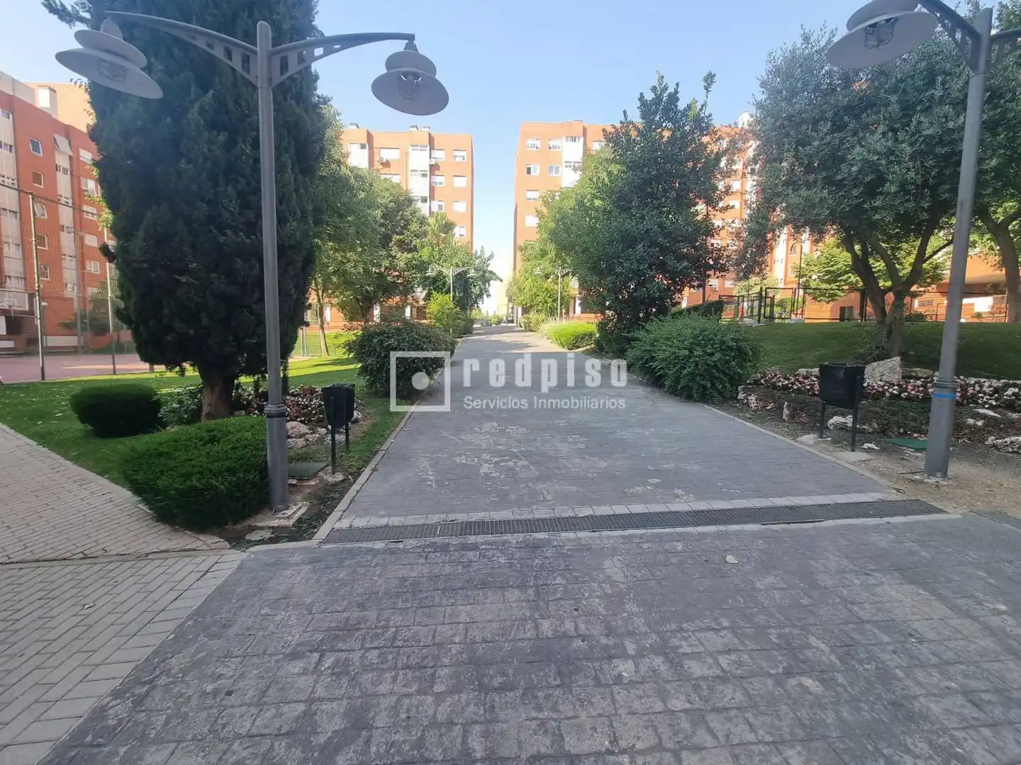 Exterior view of Flat for sale in Madrid  with Air Conditioner, Heating and Private garden