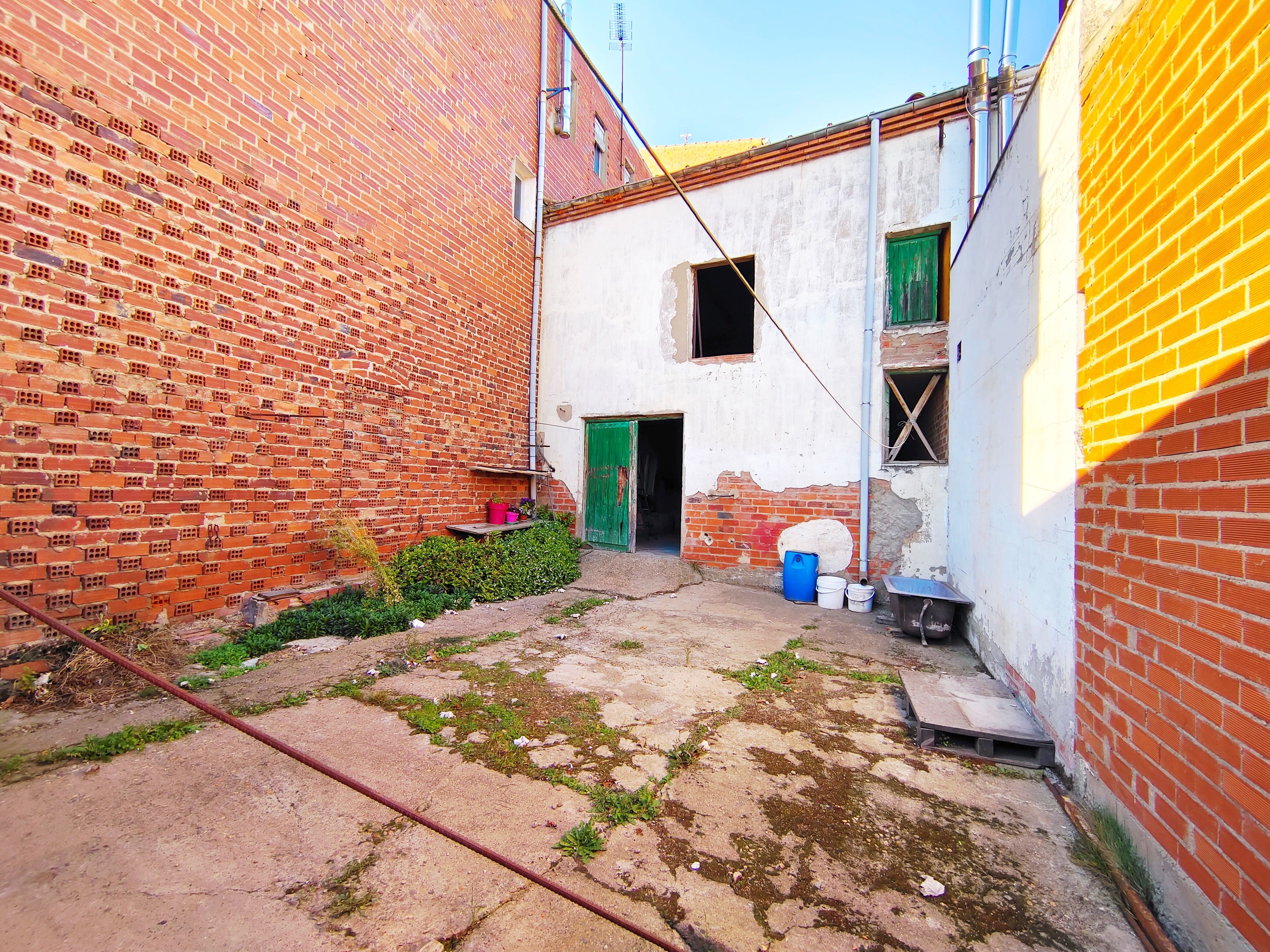 Vista exterior de Casa o xalet en venda en Villaquilambre