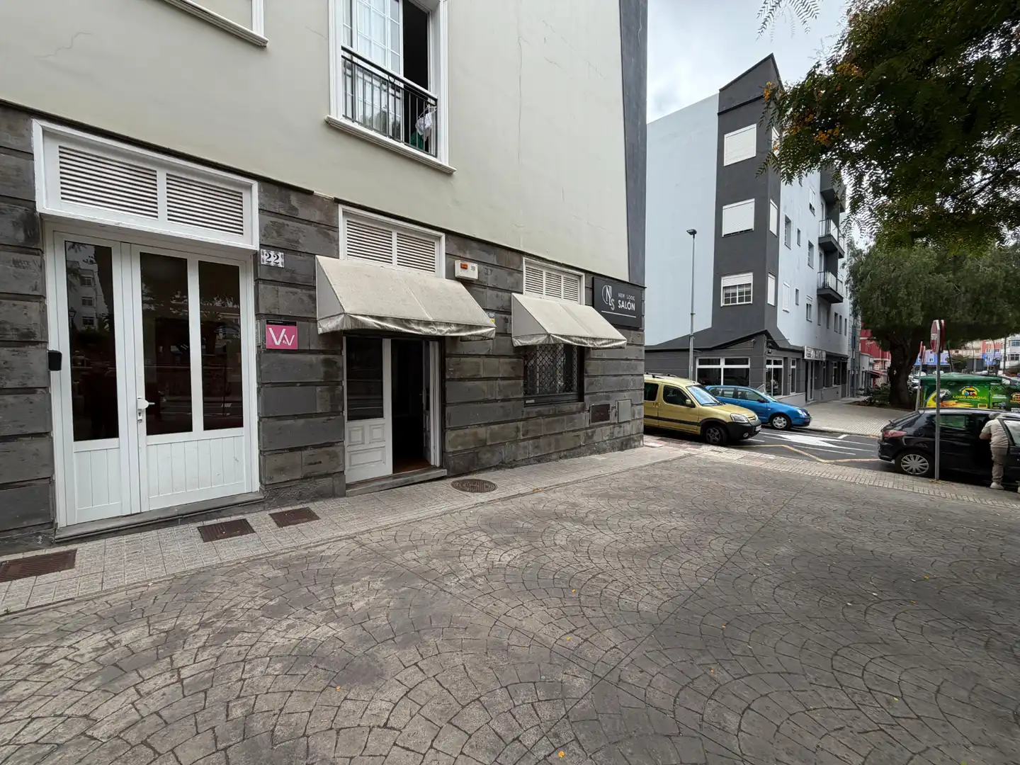 Vista exterior de Local de alquiler en San Cristóbal de la Laguna con Aire acondicionado, Parquet y Alarma