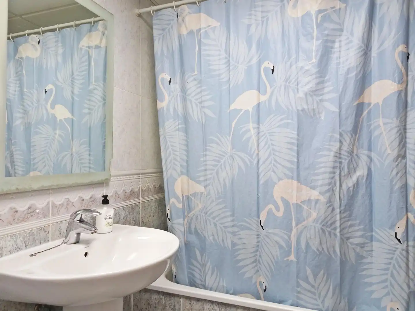 Baño de Piso en venta en Málaga con Aire acondicionado, Terraza y Amueblado