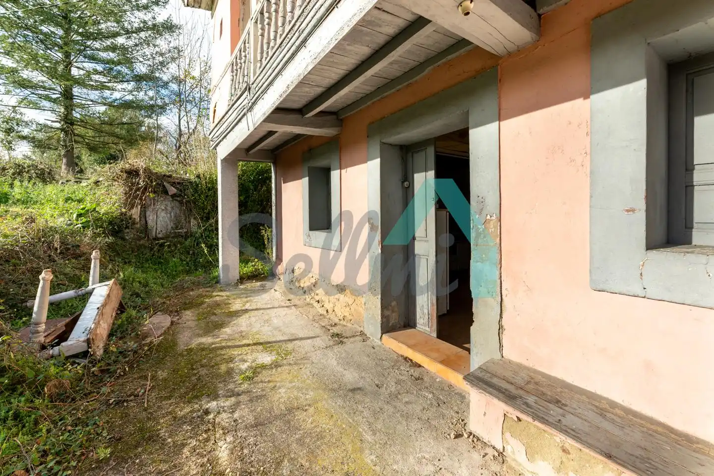 Exterior view of Houses for sale in Langreo  with Private garden and Terrace