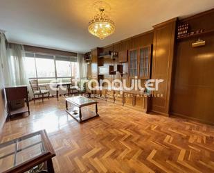 Living room of Flat to rent in Leganés  with Air Conditioner, Parquet flooring and Terrace