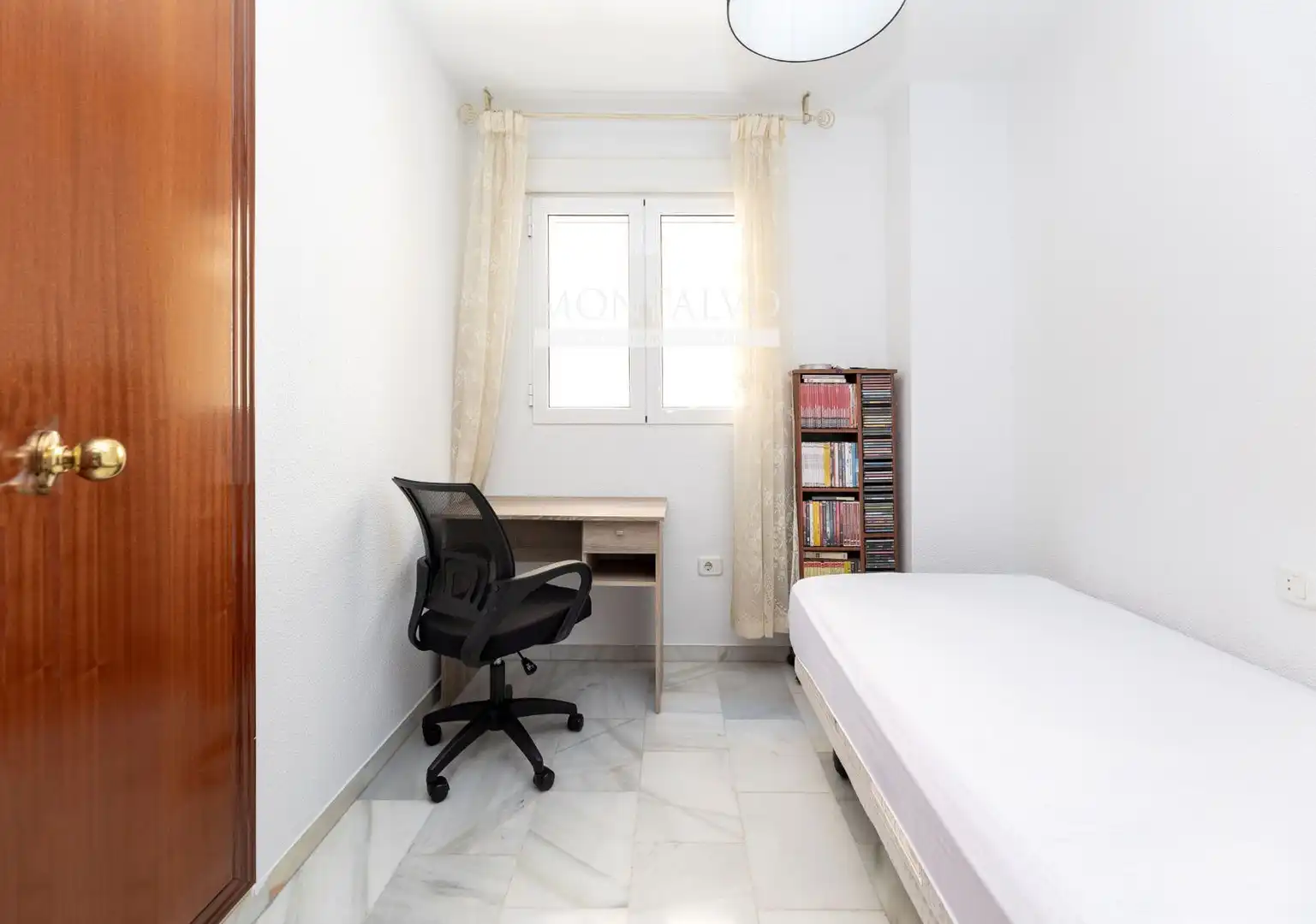 Bedroom of Flat for rent in Granada  with Terrace and Furnished