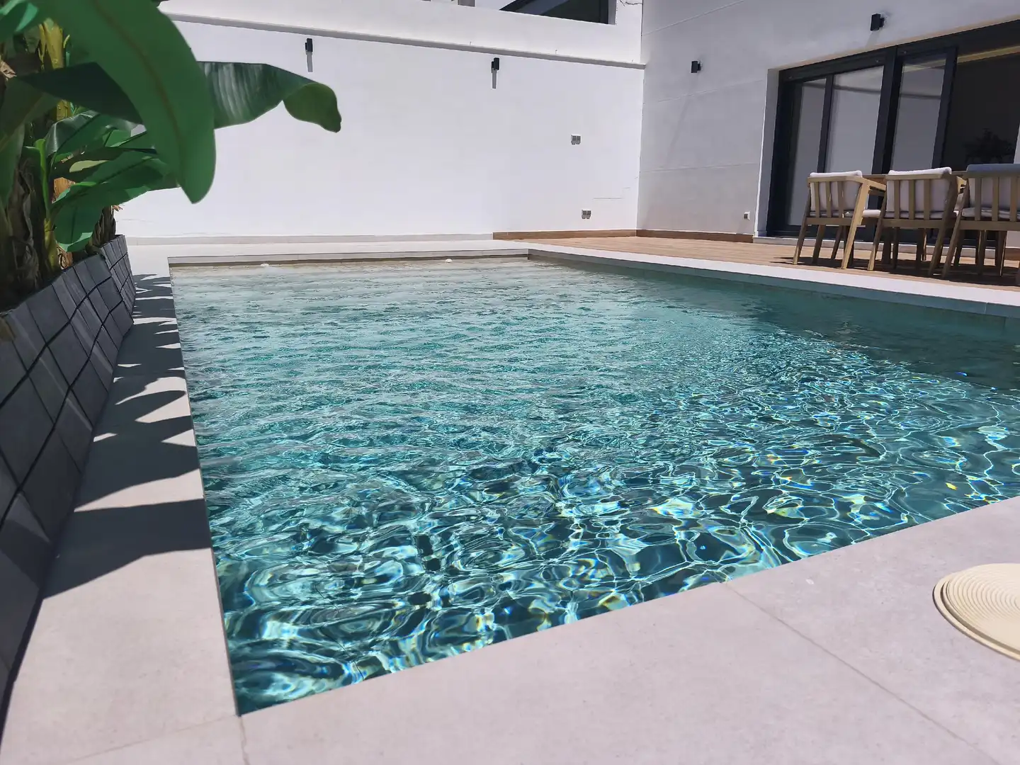 Piscina de Casa adosada en venda en La Guardia de Jaén amb Aire condicionat, Calefacció i Jardí privat