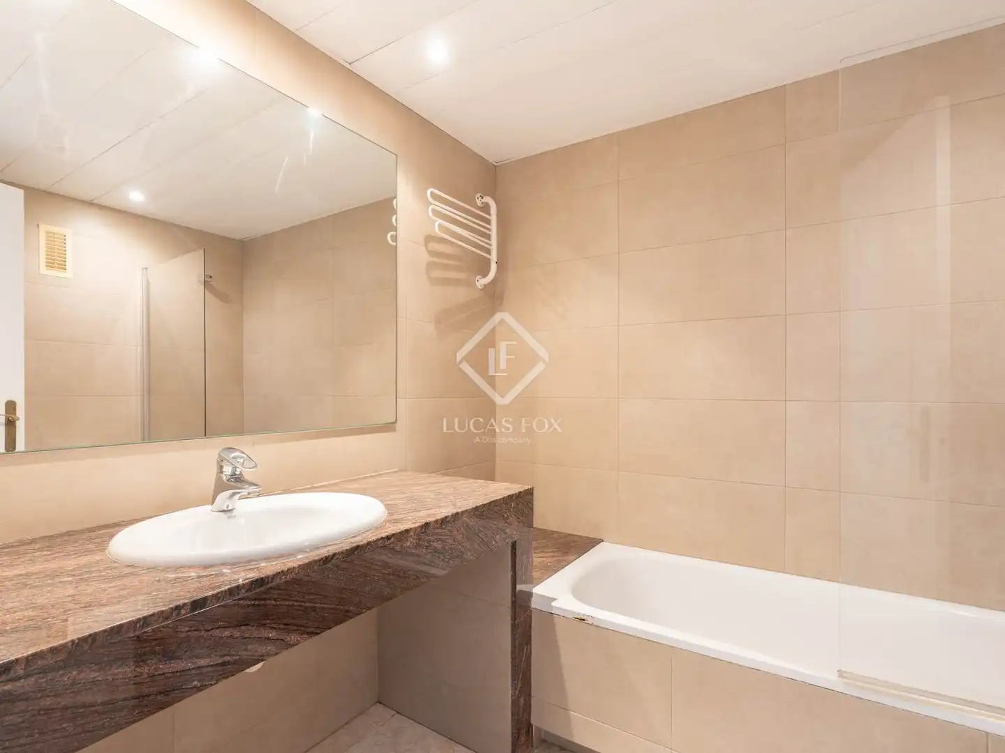 Bathroom of Attic for sale in Gavà  with Air Conditioner, Private garden and Terrace