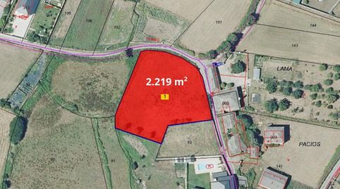 Parcela edificable de 2.219 metros cuadrados en Santa Comba Lugo
