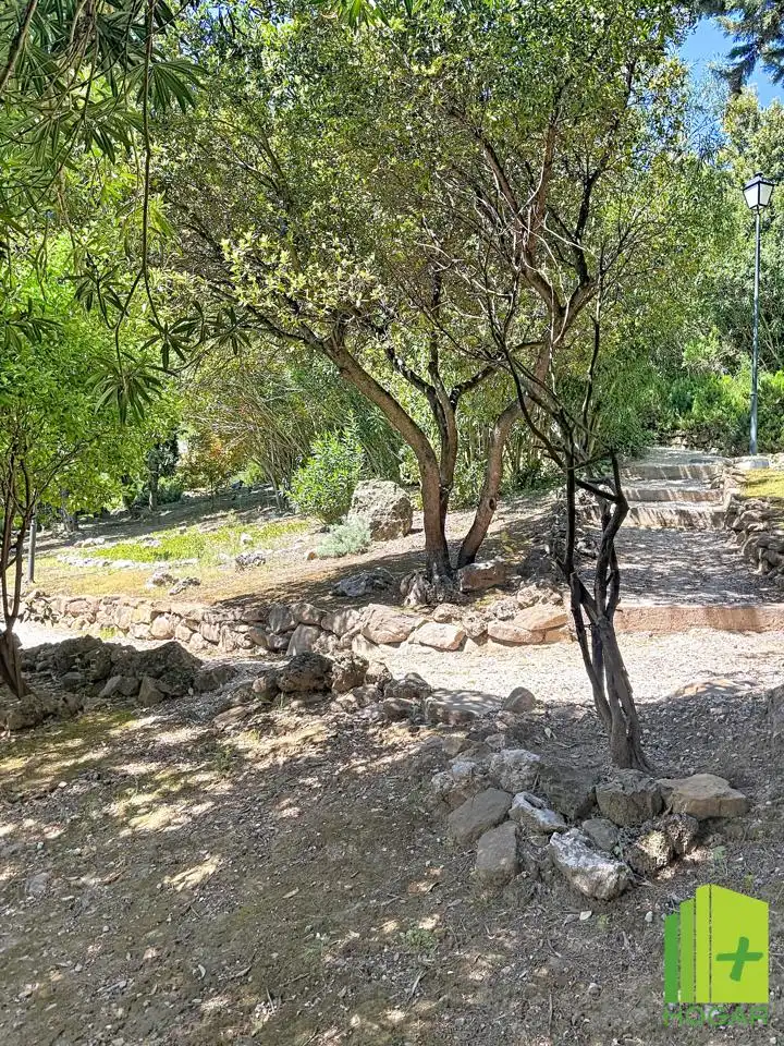 Casa adosada en venta en Jaén con Aire acondicionado, Jardín privado y Terraza