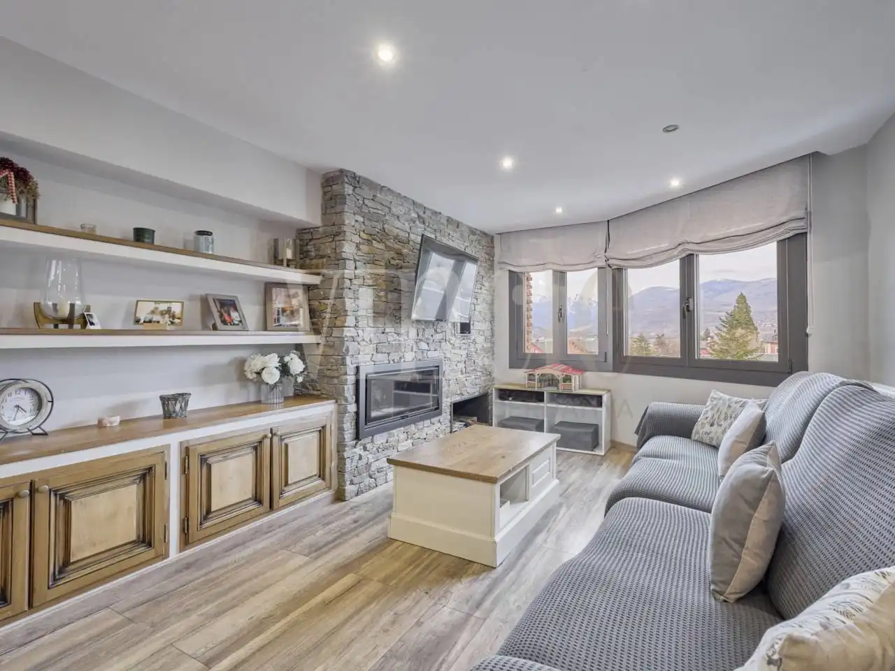 Wohnzimmer von Maisonette zum Verkauf in Puigcerdà mit Heizung, Parkett und Abstellraum