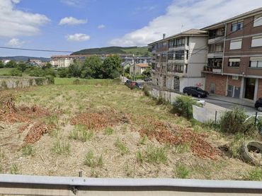 Terrenys i solars en venda a Renedo