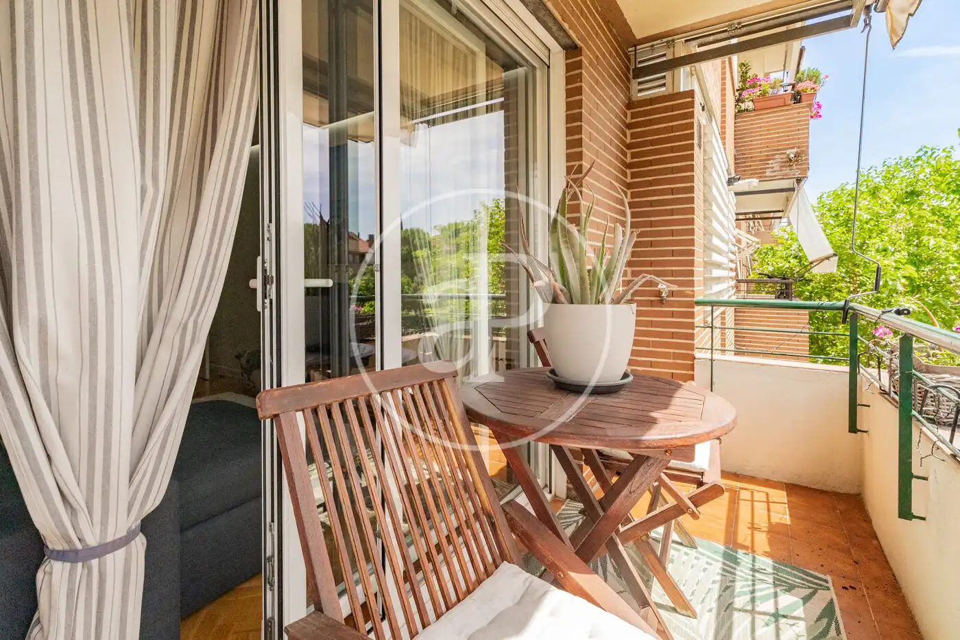 Terrasse von Wohnung zum Verkauf in Pozuelo de Alarcón mit Klimaanlage, Heizung und Privatgarten