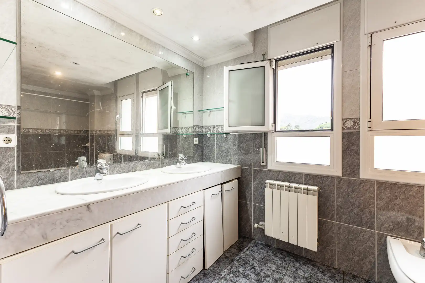 Terraced house with terrace for sale in Nucli Urbà, imagen 32