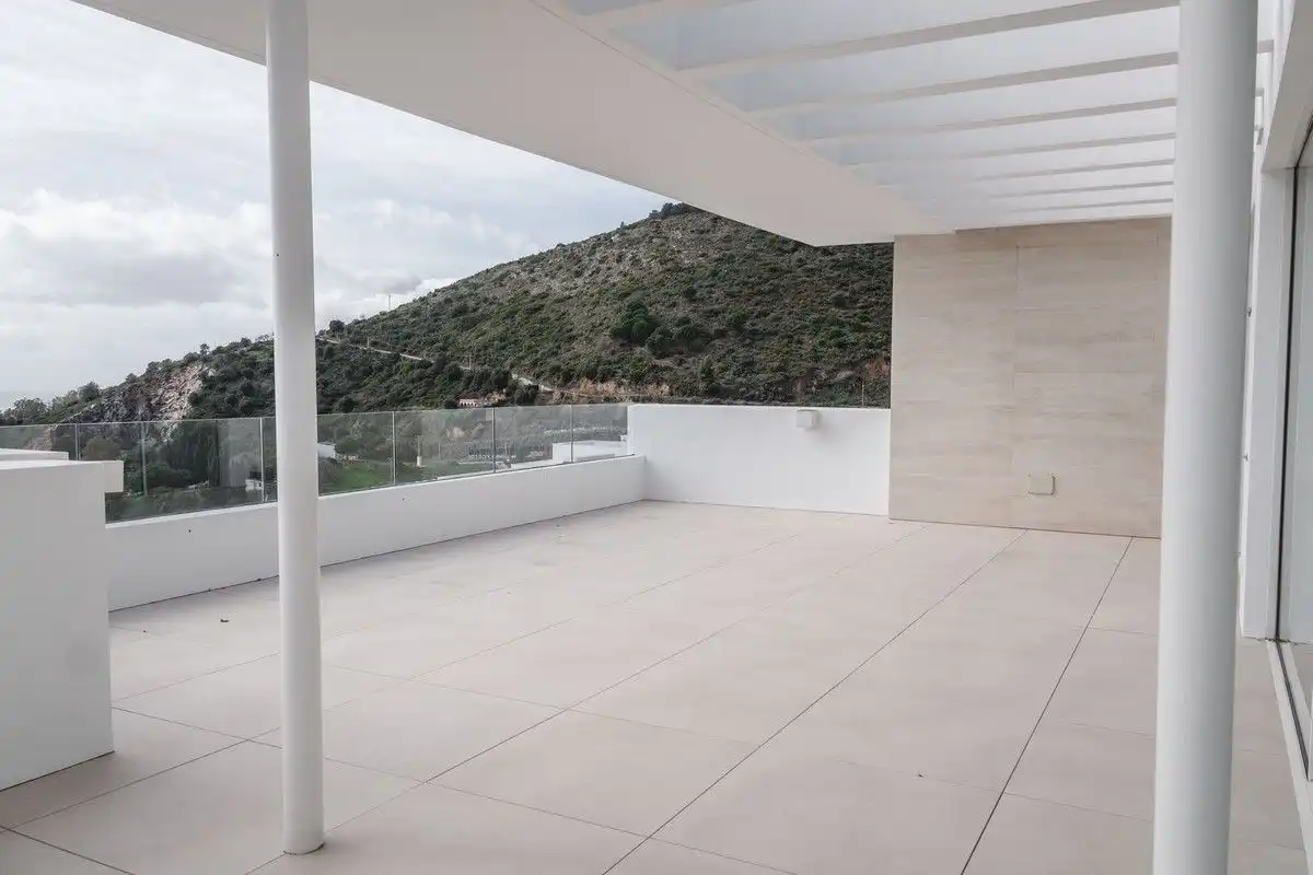 Terraza de Dúplex en venta en Marbella con Terraza y Piscina comunitaria