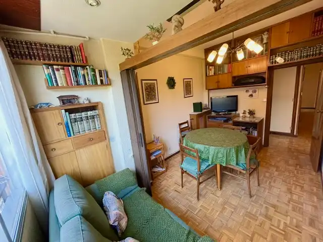 Sala d'estar de Pis en venda en Madrid amb Calefacció, Terrassa i Moblat