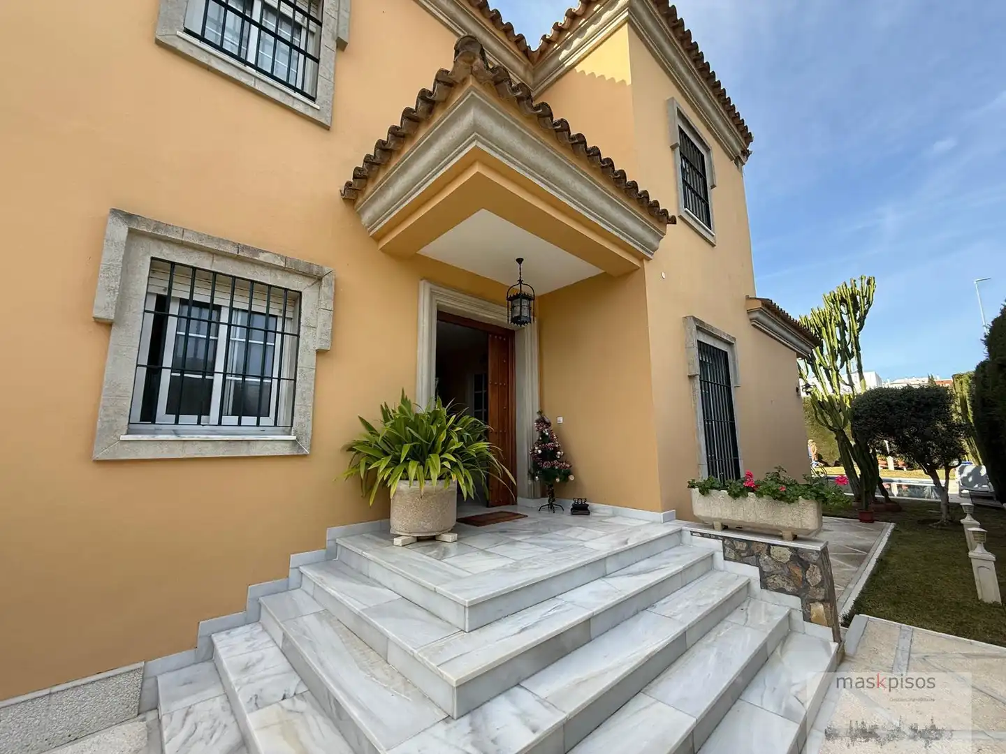Exterior view of Houses for sale in Jerez de la Frontera  with Air Conditioner, Storage room and Swimming Pool
