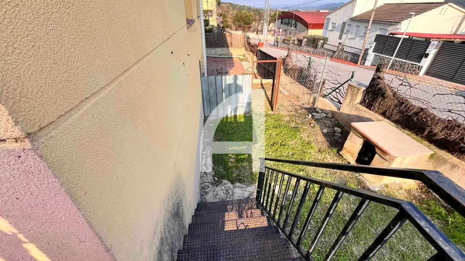 Vista exterior de Casa o xalet en venda en Riells i Viabrea amb Calefacció i Jardí privat