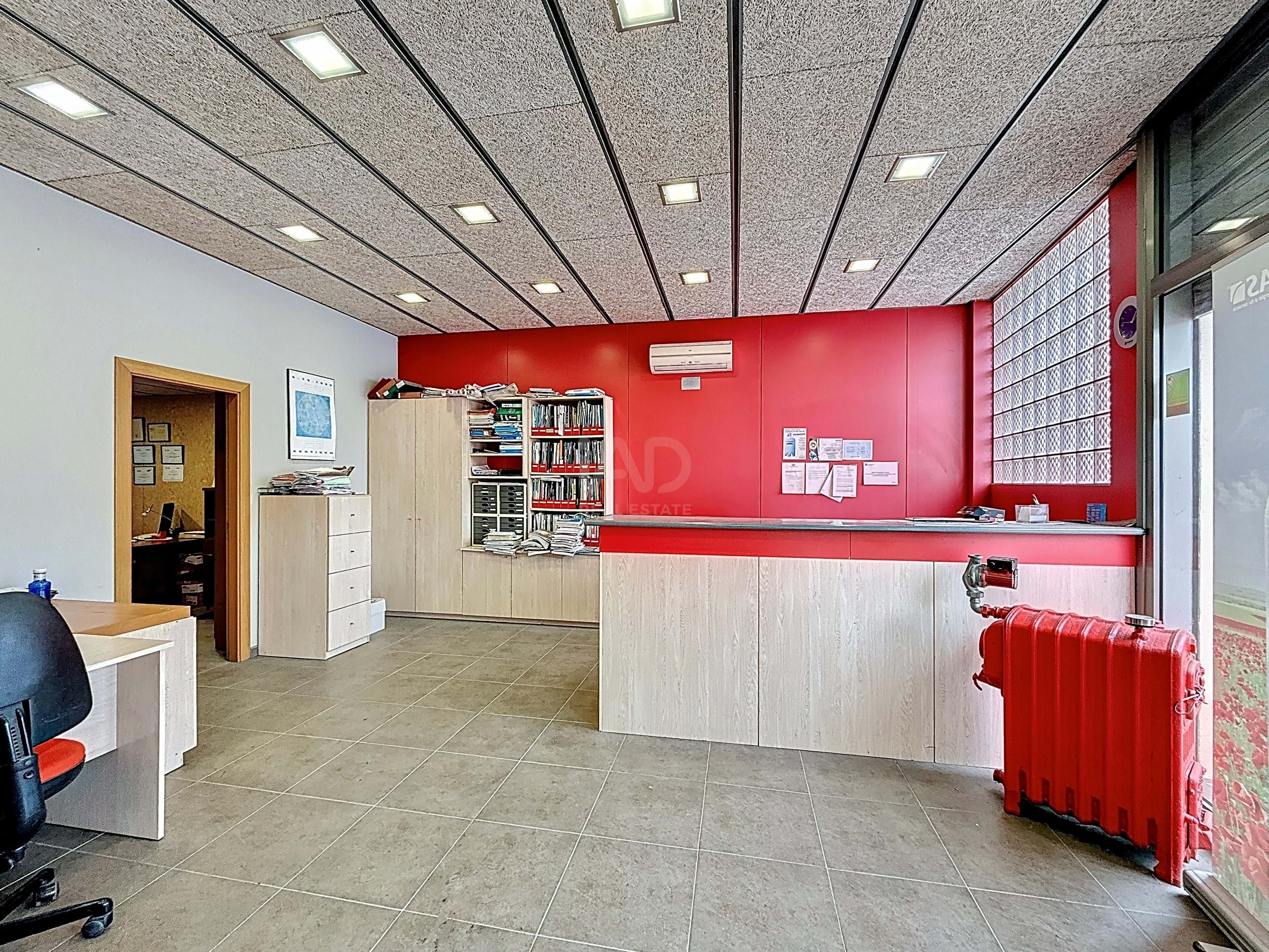 Local en venda en Torrelles de Llobregat