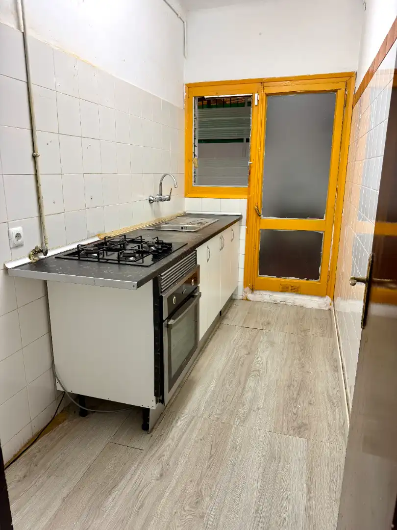 Küche von Wohnung zum Verkauf in Barcelona mit Parkett und Alarm