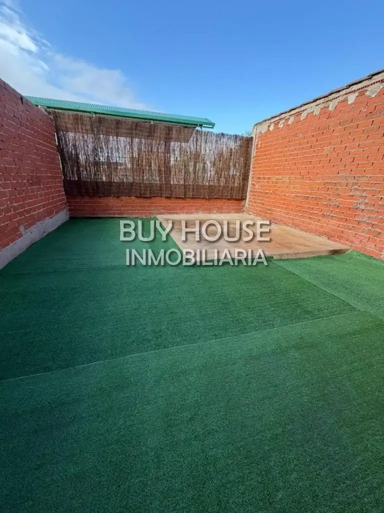 Terraced house with garden for sale in Cobeja, imagen 4