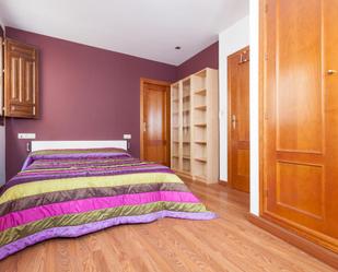 Dormitori de Apartament de lloguer en  Granada Capital