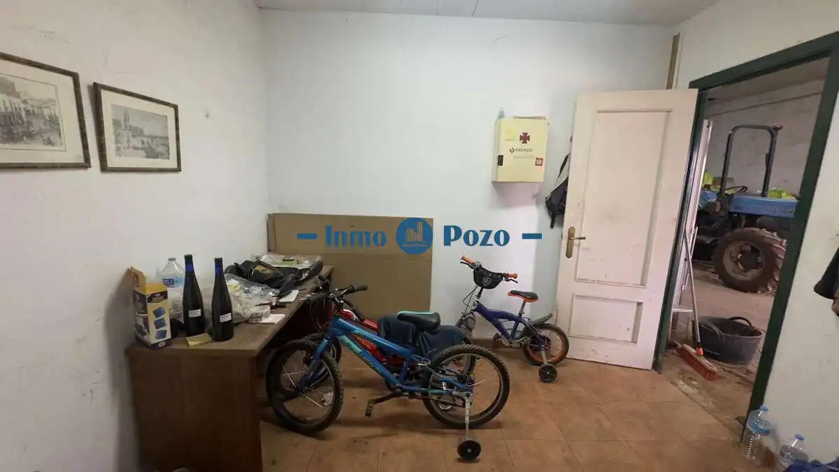 Nau industrial en venda en Guareña